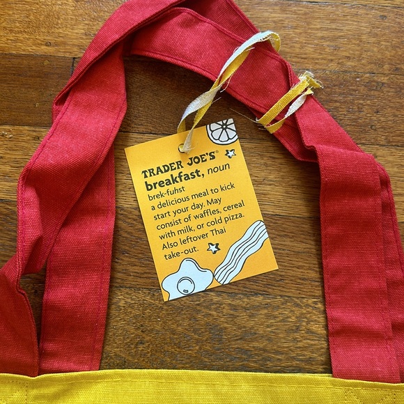 Trader Joes Toast Waffle Tote Bag New With Tags - Picture 3 of 3
